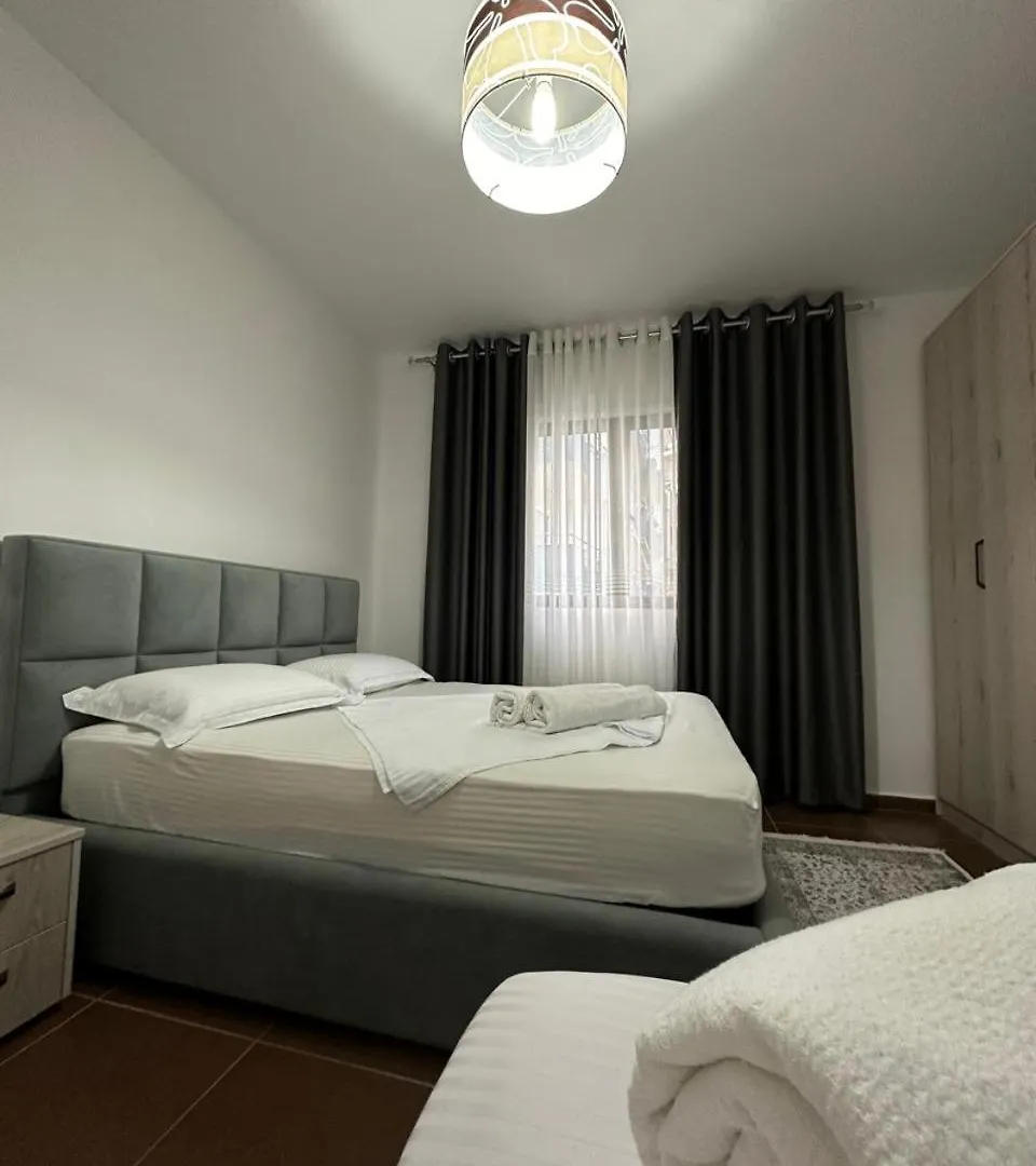 Apartment Viewadriablue-Apts Golem
